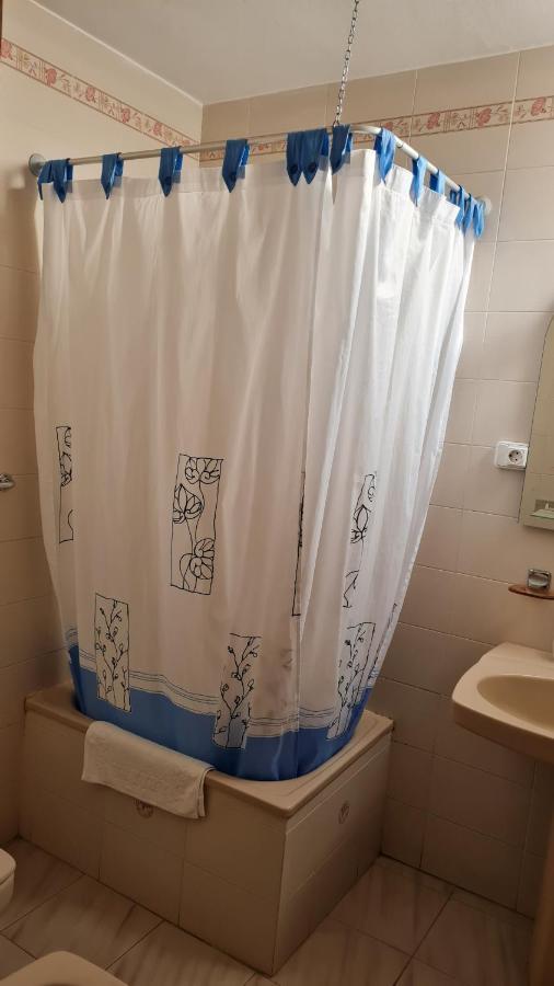 Apartamentos El Valle Frontera Bagian luar foto